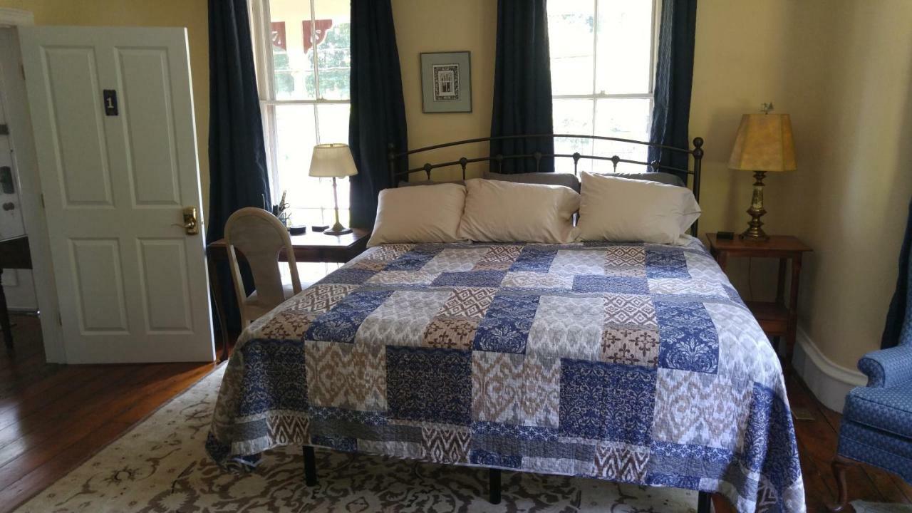 Sheffield 1802 House Bed & Breakfast Стая снимка